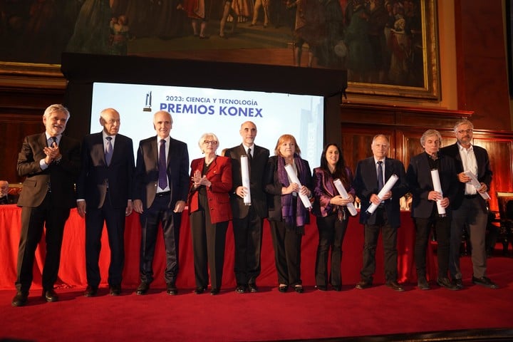 premios-konex-2023:-distinguieron-a-las-100-personalidades-argentinas-destacadas-en-ciencia-y-tecnologia
