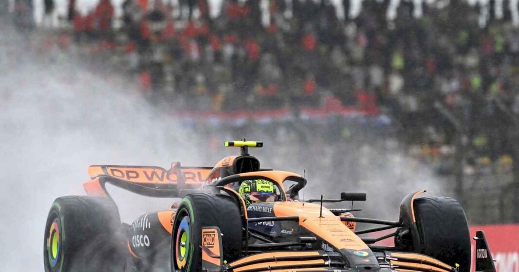 formula-1:-verstappen-sufrio-bajo-la-lluvia-en-china-y-norris-se-llevo-la-pole-de-la-primera-sprint-del-ano