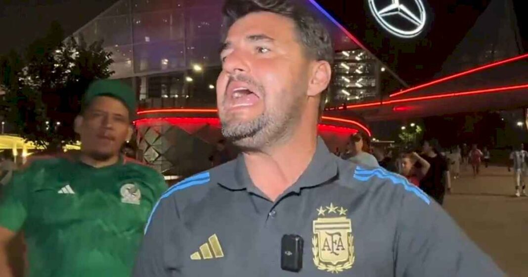 el-periodista-tato-aguilera-se-cruzo-con-un-hincha-que-lo-increpo-tras-el-partido-de-argentina:-«cuantas-copas-tiene-mexico?!»