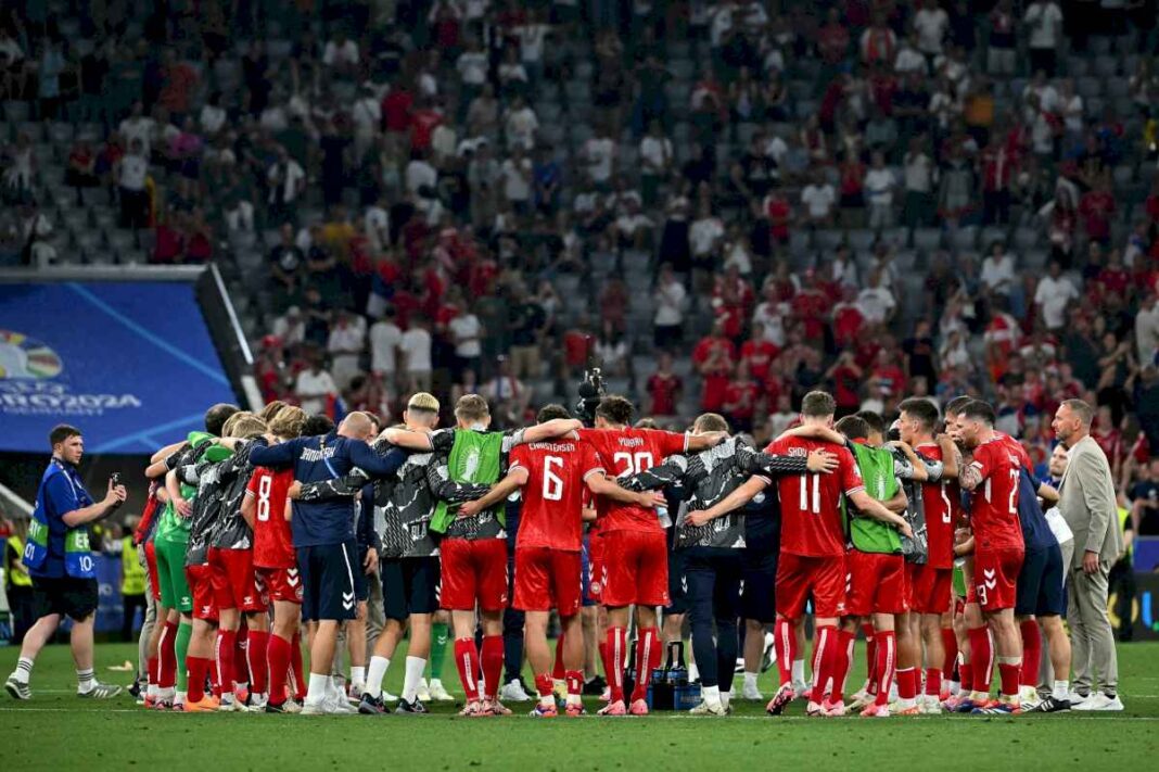 eurocopa-2024:-inglaterra-se-aseguro-el-primer-lugar-de-un-grupo-que-definio-al-rival-de-alemania-en-un-desempate-increible