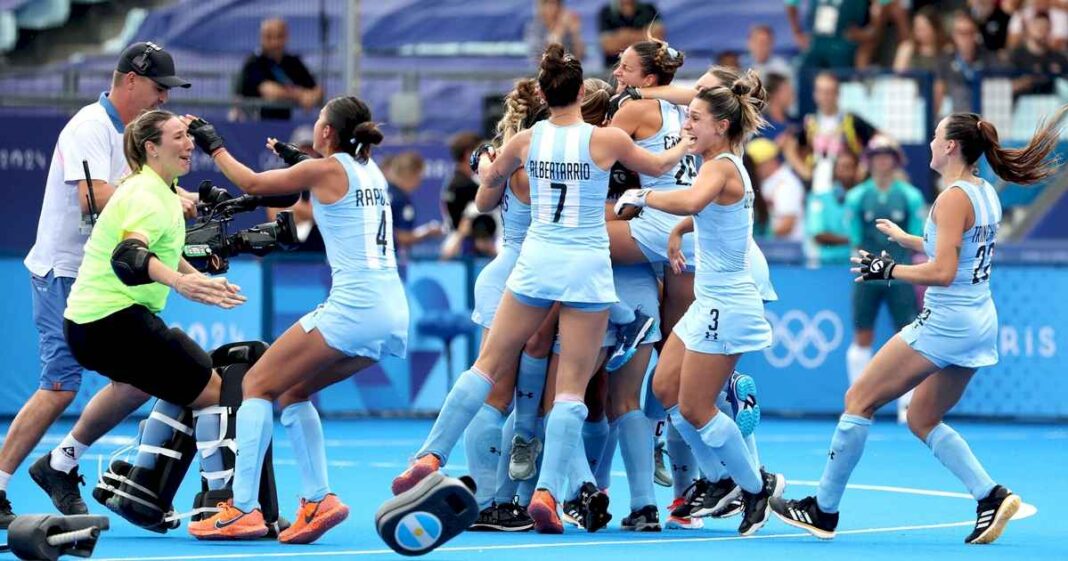 las-leonas-son-de-bronce:-le-ganaron-a-belgica-por-penales-y-vuelven-a-subirse-al-podio-de-los-juegos-olimpicos