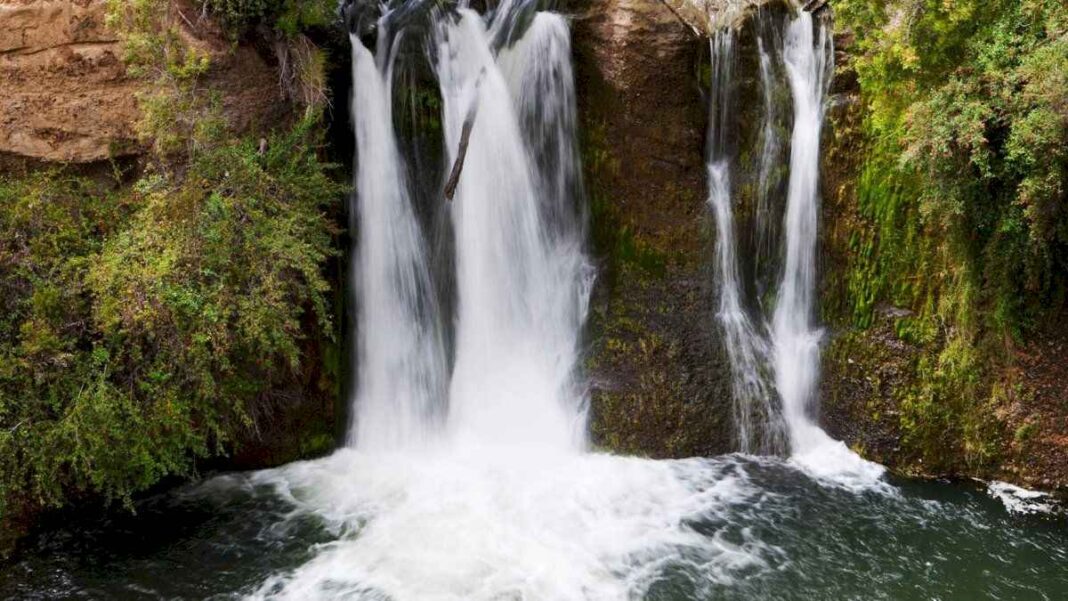 chubut:-un-nene-de-2-anos-murio-tras-caer-a-un-rio-en-trevelin