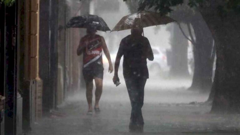 inminente-vuelta-de-las-lluvias-a-buenos-aires:-a-que-hora-llegan-las-tormentas-y-hasta-cuando-sigue-el-mal-clima