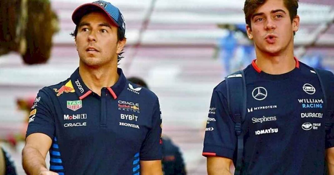 checo-perez-conto-que-franco-colapinto-«dice-groserias-todo-el-tiempo»-y-critico-a-los-medios-«irrespetuosos»-que-fogonean-su-salida-de-red-bull