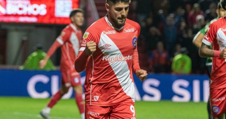 Instituto de Córdoba vs. Argentinos Juniors, por la Liga Profesional: minuto a minuto, en directo