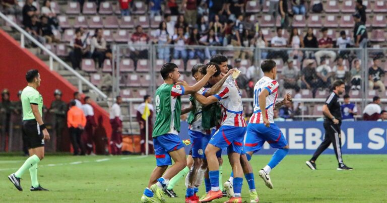 La selección de Paraguay logró una victoria luego del escándalo con Aldo Duscher