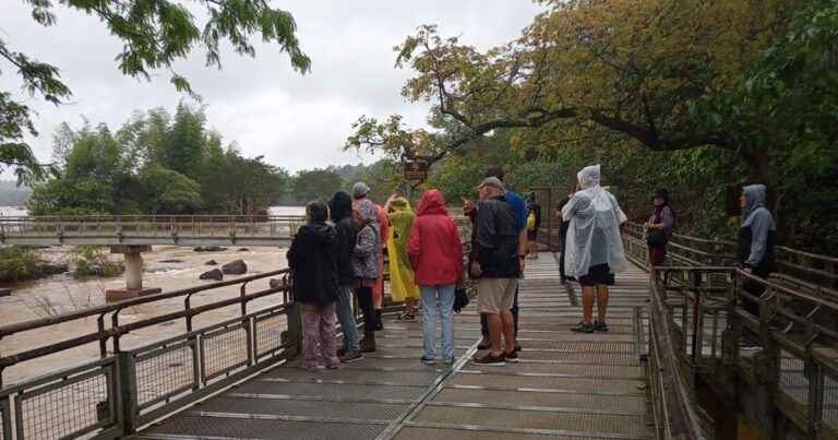 Polémica por la desregulación de los guías turísticos en los parques nacionales