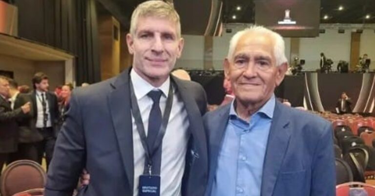 El encuentro copero de Palermo con Pancho Sá: cuatro de las seis Libertadores de Boca en una foto