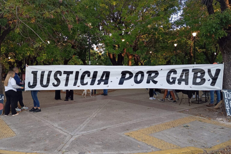 Multitudinaria marcha contra Kicillof: ‘No podemos seguir viviendo con miedo’