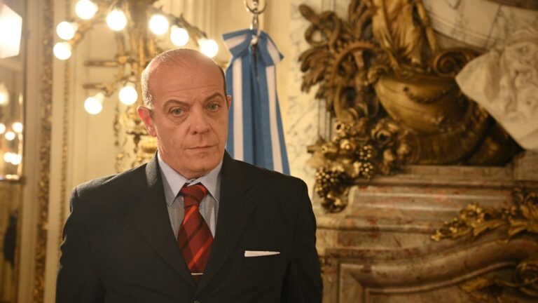 Martín Campi contó por qué no quiso reunirse con Domingo Cavallo antes de interpretarlo