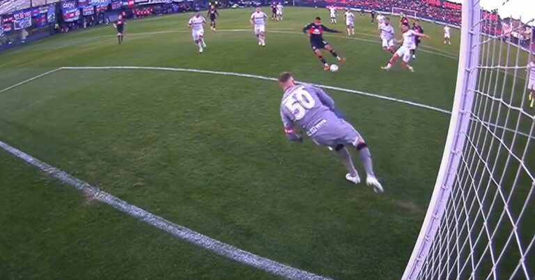Video: el Ruso Rodríguez tapó un penal y Sosa falló de manera insólita el rebote en el Tigre-Argentinos Juniors