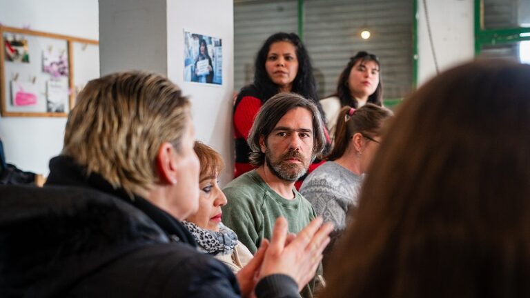 Nico del Caño junto a pacientes, docentes y trabajadoras de la discapacidad: Este es el ajuste que Axel Kicillof debería explicar