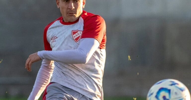 Luciano Sánchez volvió a jugar en la Reserva de Argentinos Juniors luego de la brutal fractura que le propinó el brasileño Marcelo