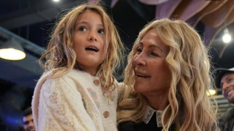 «Ella es mi nieta más chiquitita»: la noche de Cris Morena junto a Mila y el recuerdo en el teatro