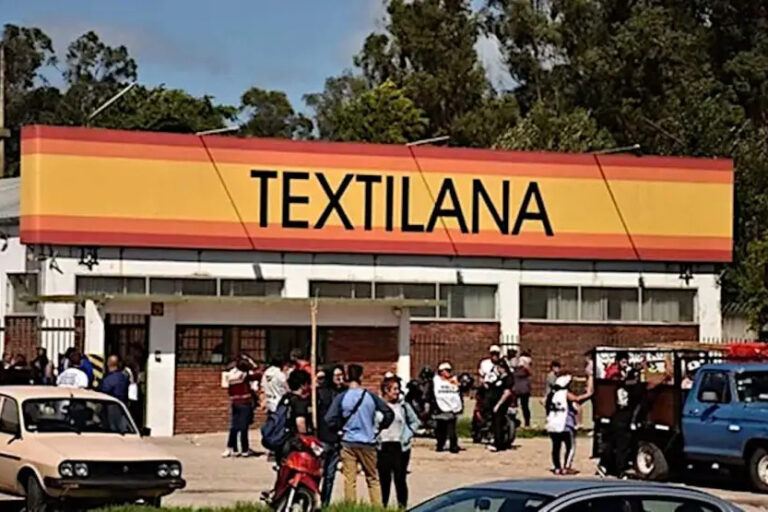 Dos gigantes textiles en una crisis muy seria