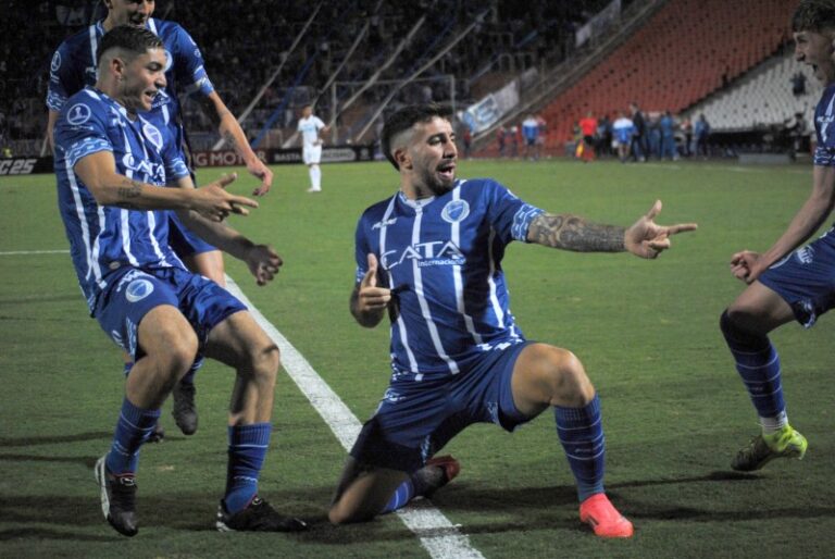 Qué final en Mendoza! Godoy Cruz empató 2-2 ante Gremio y sigue como líder de su grupo
