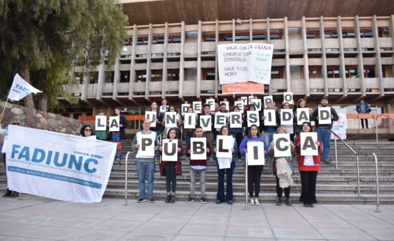 Comenzó el paro de una semana en la UNCuyo por el feroz ajuste de Milei