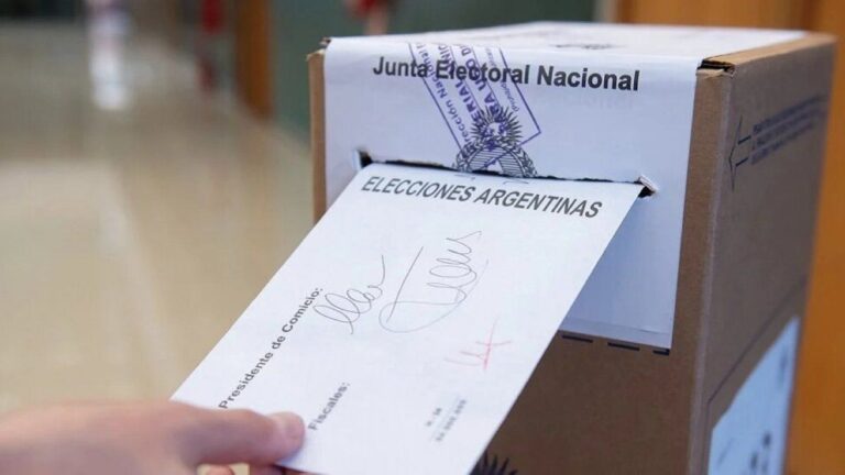 Elecciones 2025 EN VIVO: a horas del cierre de listas, las alianzas oficializan sus candidatos para octubre