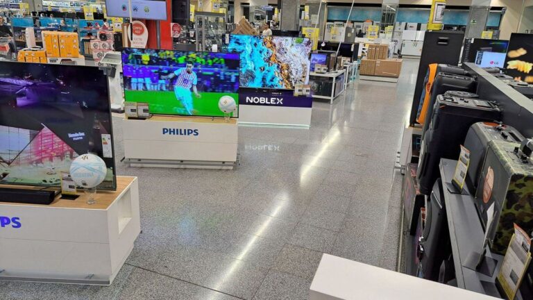 La volatilidad en tasas podría afectar la venta de electrodomésticos, rubro que sostiene el avance del consumo