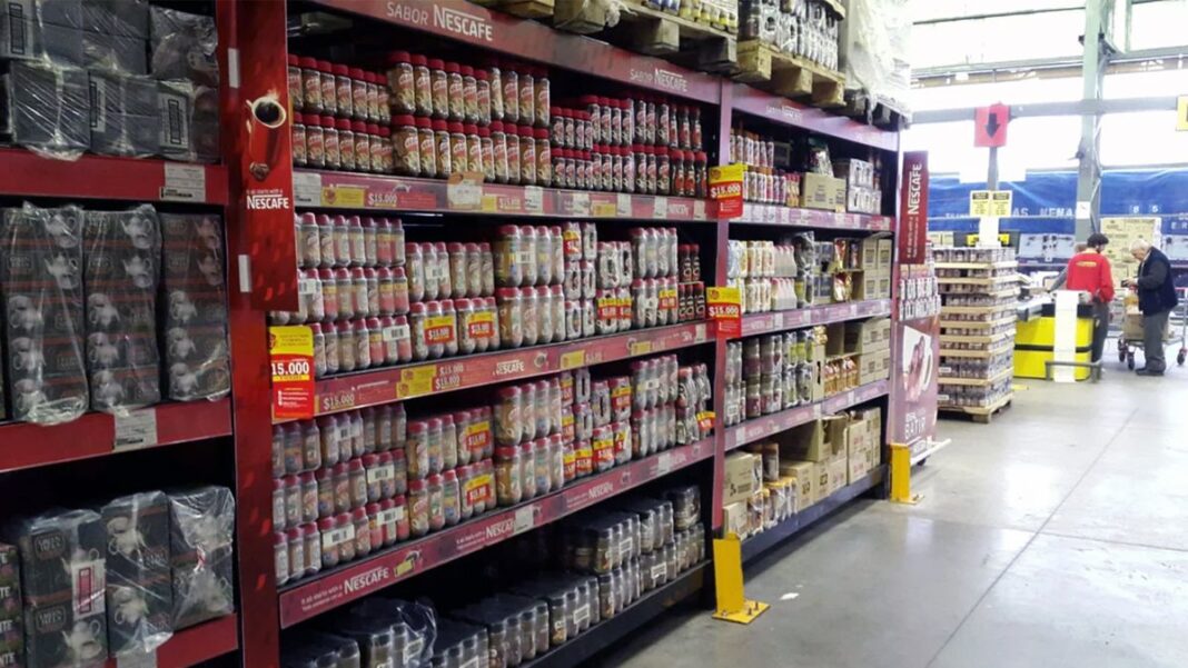 2126375-se-derrumbaron-las-ventas-en-los-supermercados-mayoristas-tuvieron-una-caida-del-63-interanual
