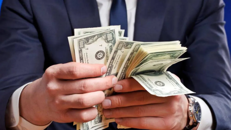 Los mil-millonarios tienen 4.000 veces más chances de ocupar un cargo político que un ciudadano común, según un estudio