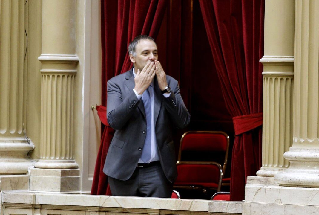 Manuel Adorni durante una sesión en la Cámara de Diputados
