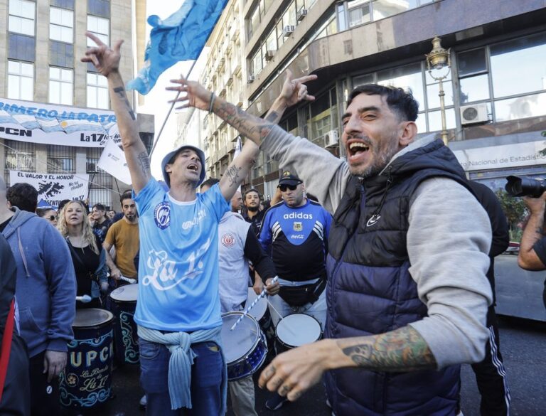 Movilización de la CGT en Plaza de Mayo