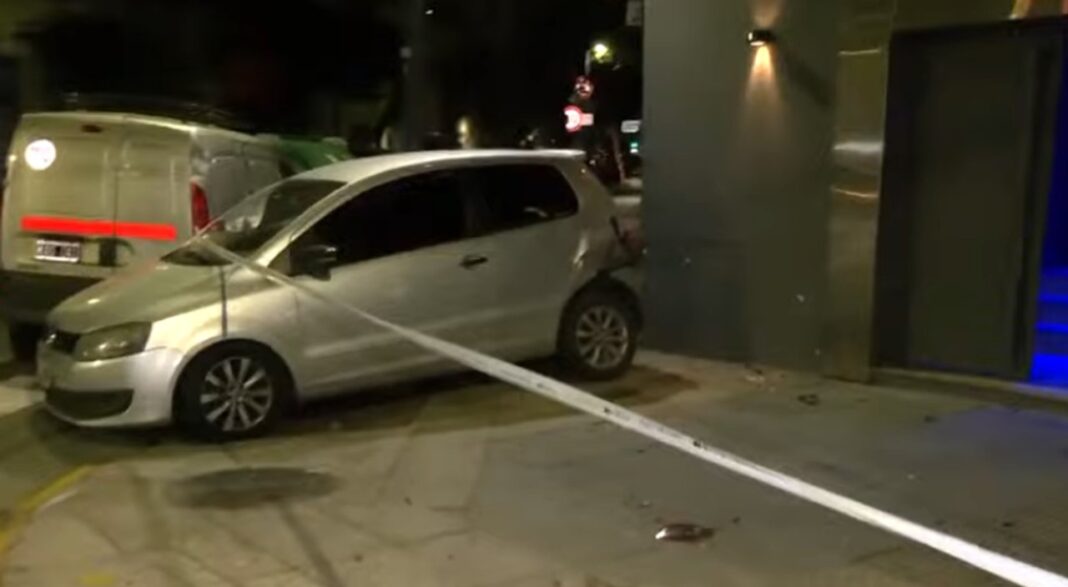 Intersección de Venezuela y Combate de los Pozos en Balvanera con tránsito cortado tras un accidente