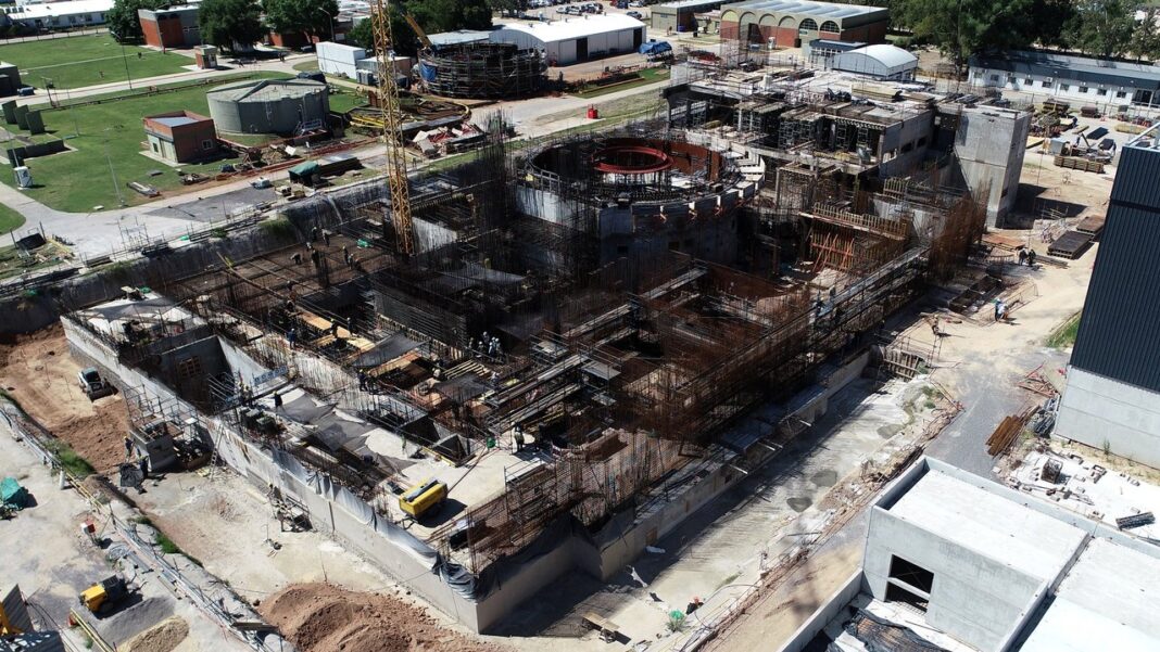 Edificio de la Comisión Nacional de Energía Atómica (CNEA) en Argentina