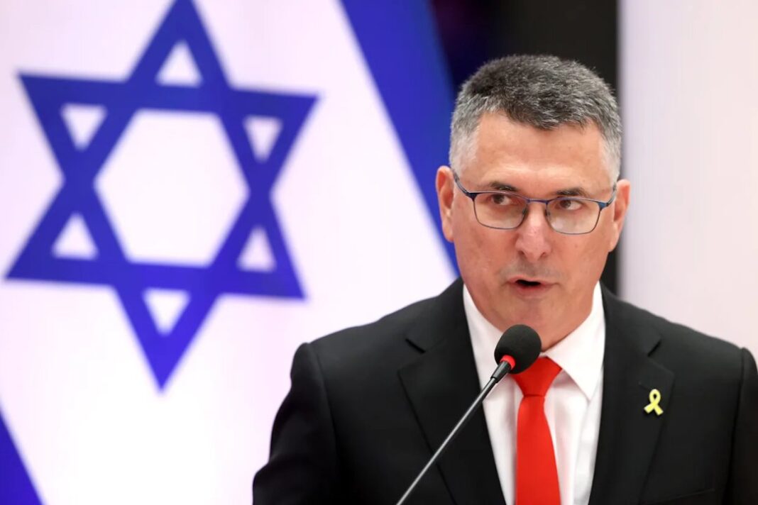 Canciller israelí Gideon Saar condena ataque contra Donald Trump en Washington