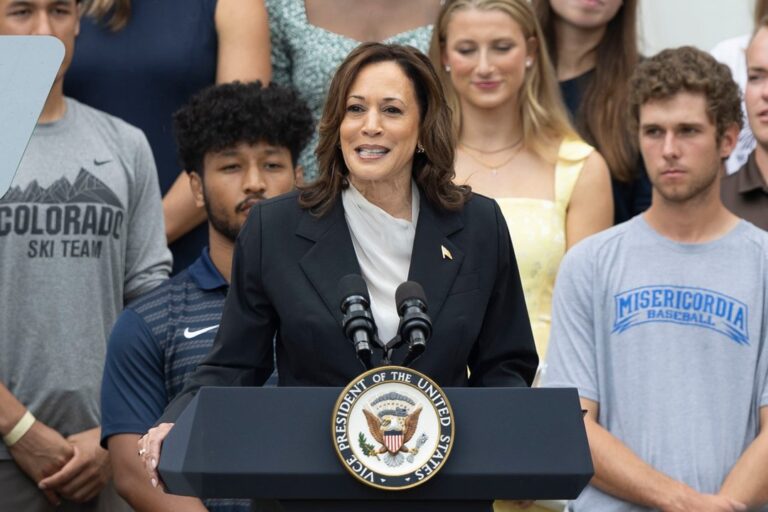 Retrato de Kamala Harris, exvicepresidenta de Estados Unidos.