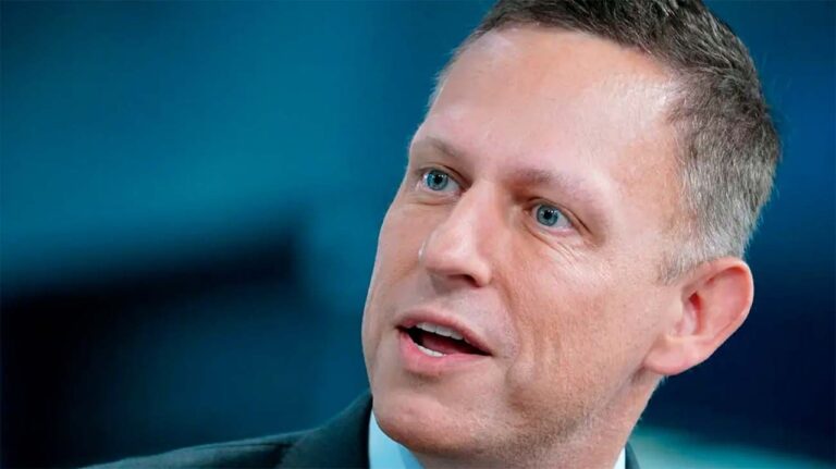 Peter Thiel en conferencia tecnológica