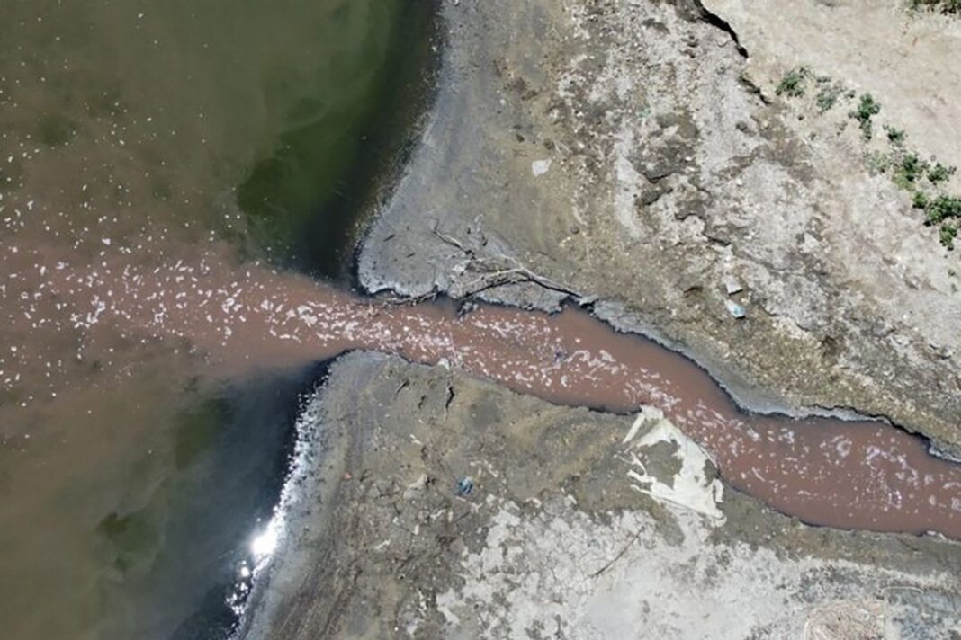 Vista aérea del Río Salado a su paso por la provincia de Buenos Aires.