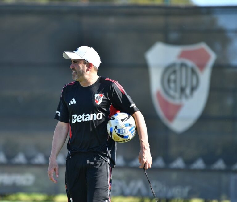 Estadio Monumental de River Plate durante un partido de fútbol