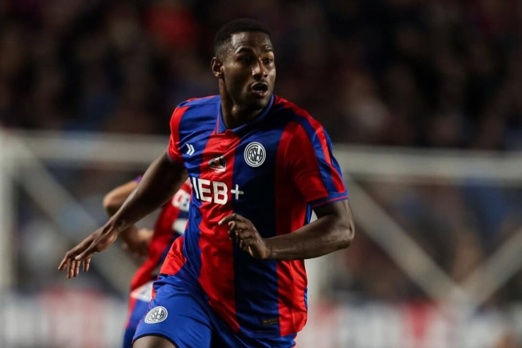 Jhohan Romaña, defensor de San Lorenzo, en conferencia de prensa