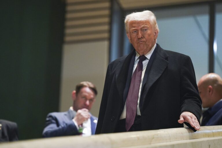 Donald Trump durante una conferencia de prensa.