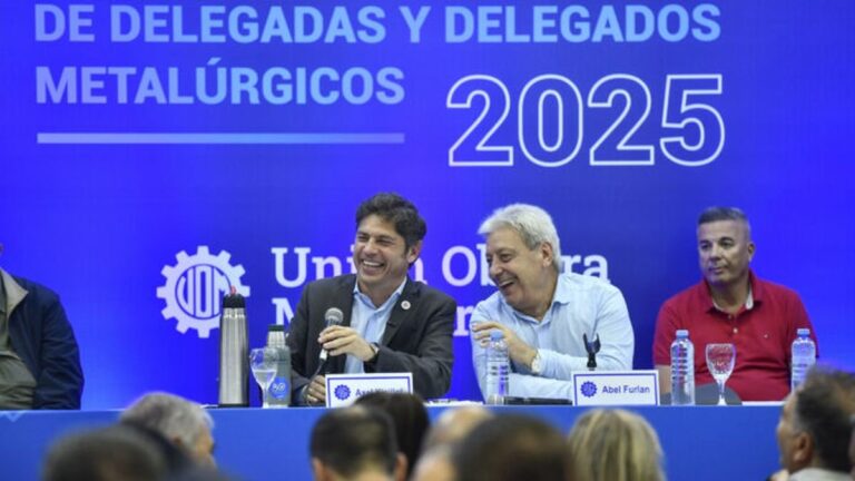 Axel Kicillof en Mar del Plata durante el Congreso Bonaerense del Trabajo