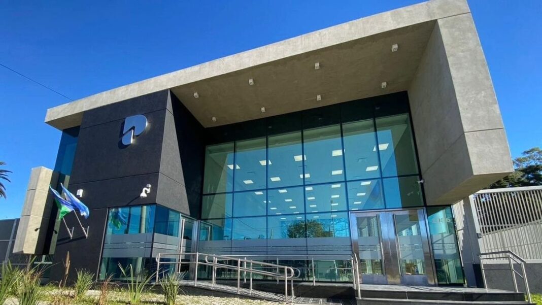 Fachada de la nueva sucursal sustentable de Banco Provincia en Villa Ramallo