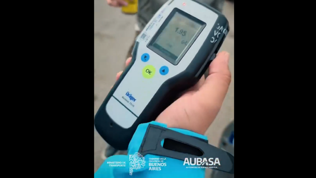 Operativo de control de alcoholemia en Autopista Buenos Aires - La Plata