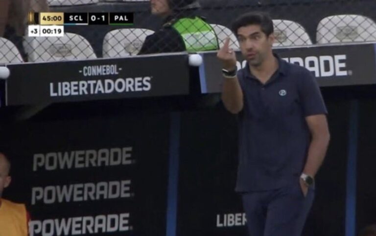 Abel Ferreira, entrenador de Palmeiras, durante el partido ante Sporting Cristal