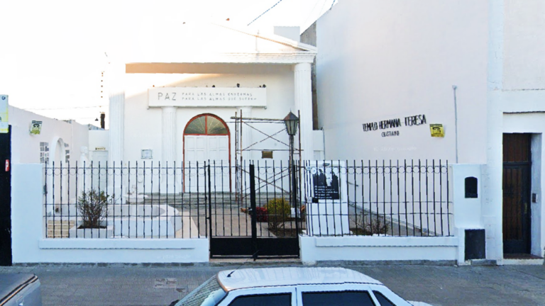 Templo religioso cerrado en Bahía Blanca