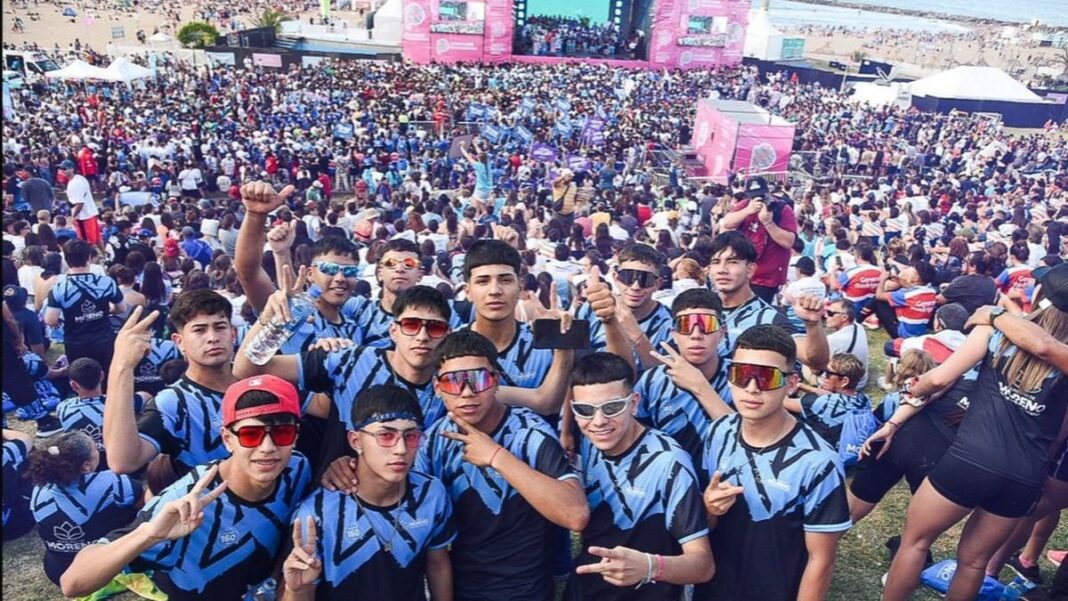 Participantes de los Juegos Bonaerenses en una competencia deportiva