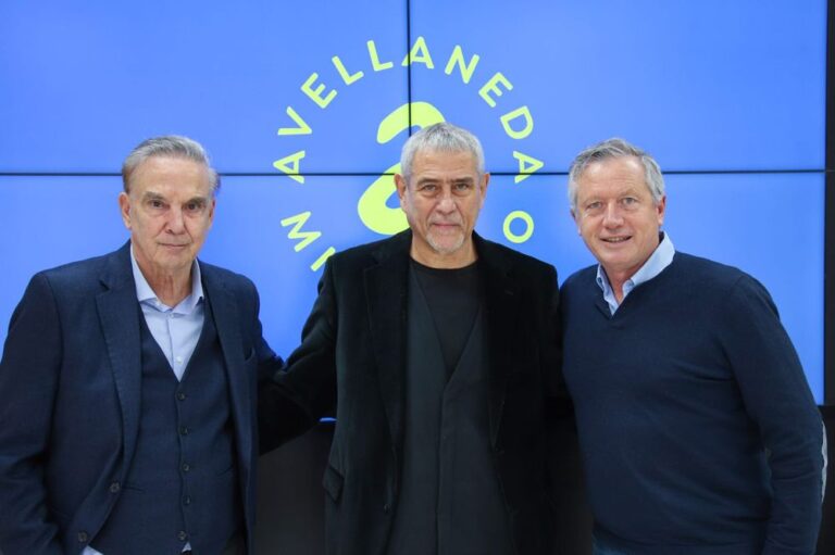 Miguel Pichetto, Emilio Monzó y Jorge Ferraresi durante una reunión política