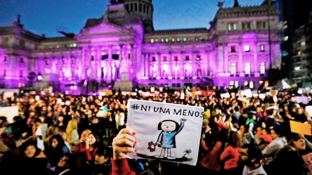 Multitud en la marcha de Ni Una Menos en el Congreso de la Nación