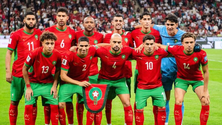 Jugadores de la selección de fútbol de Marruecos durante un partido