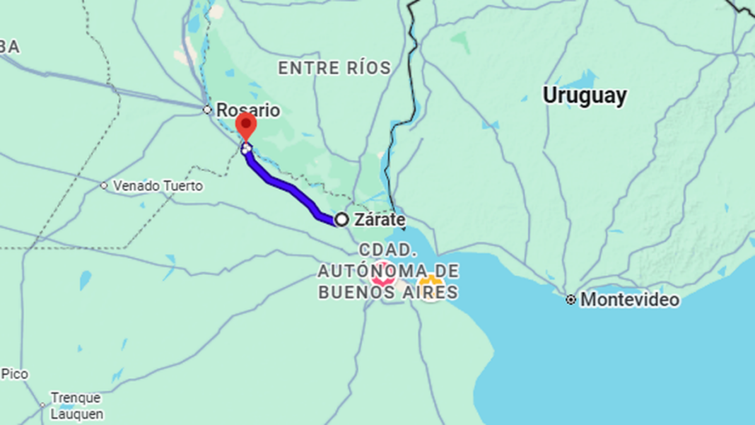 Ómnibus en ruta 9 conectando localidades bonaerenses