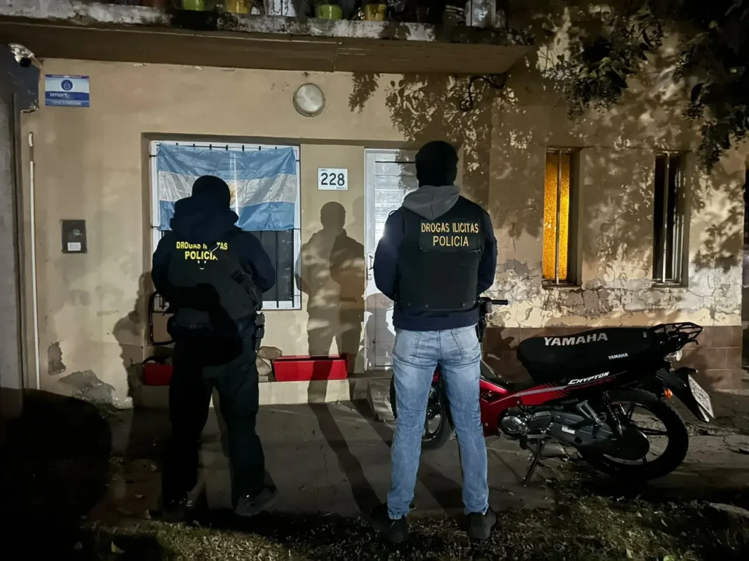 Allanamiento policial en Chacabuco