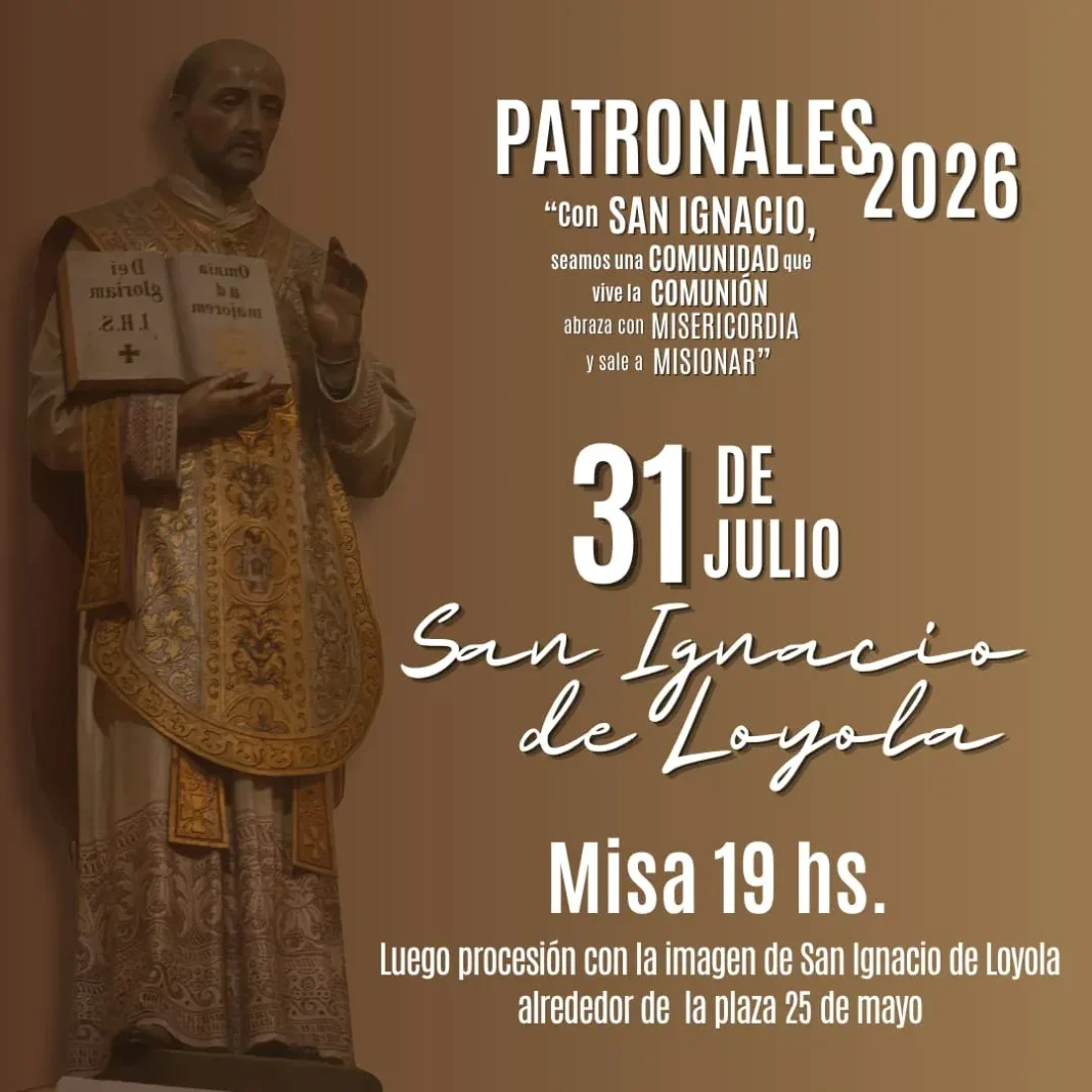 Procesión con la imagen de San Ignacio de Loyola alrededor de la plaza 25 de Mayo