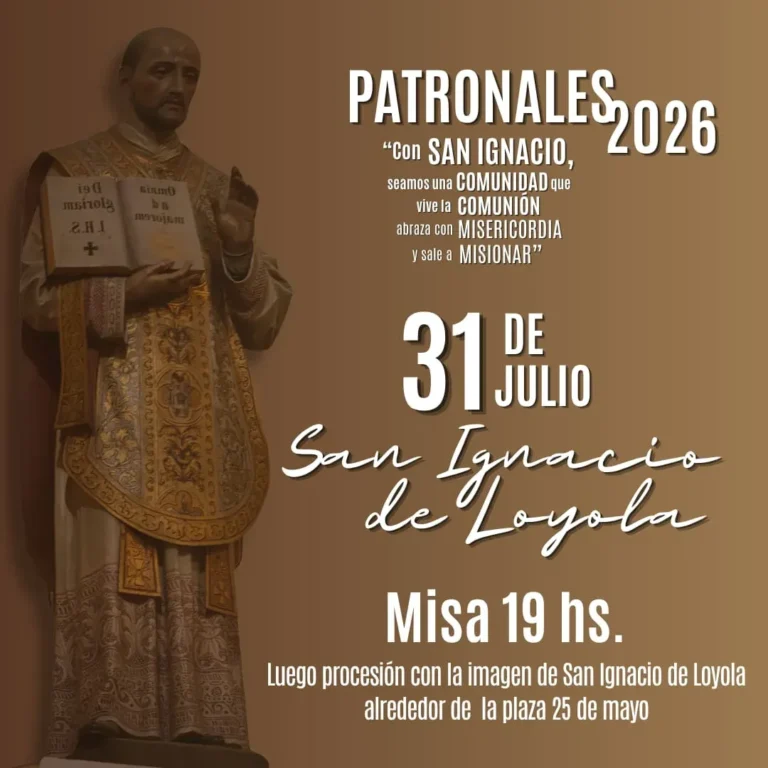 Procesión con la imagen de San Ignacio de Loyola alrededor de la plaza 25 de Mayo