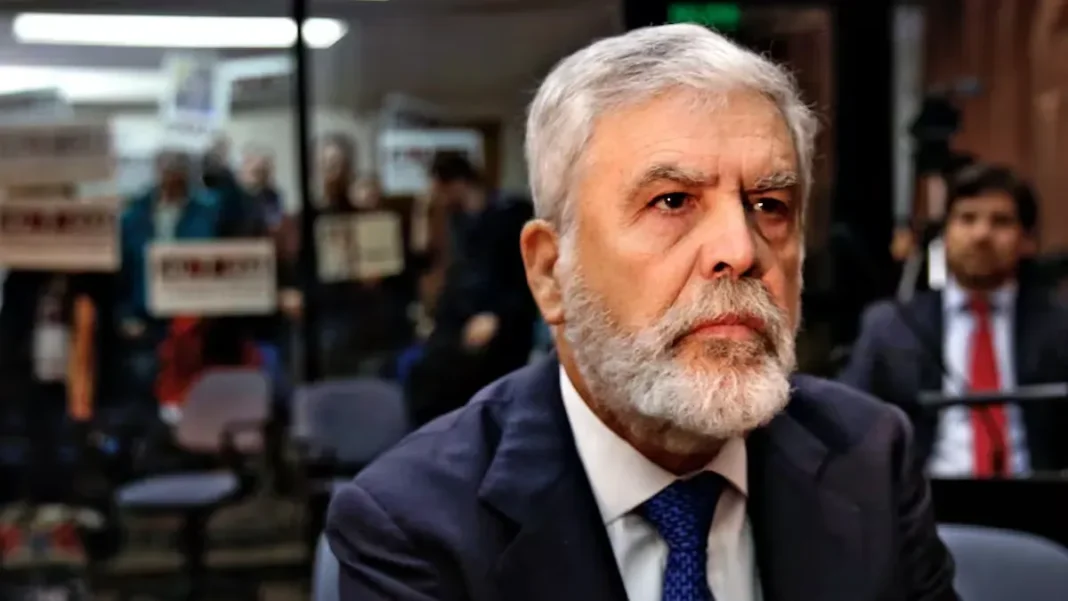 Fiscal Diego Velasco durante alegato en juicio por desvío de fondos de viviendas sociales